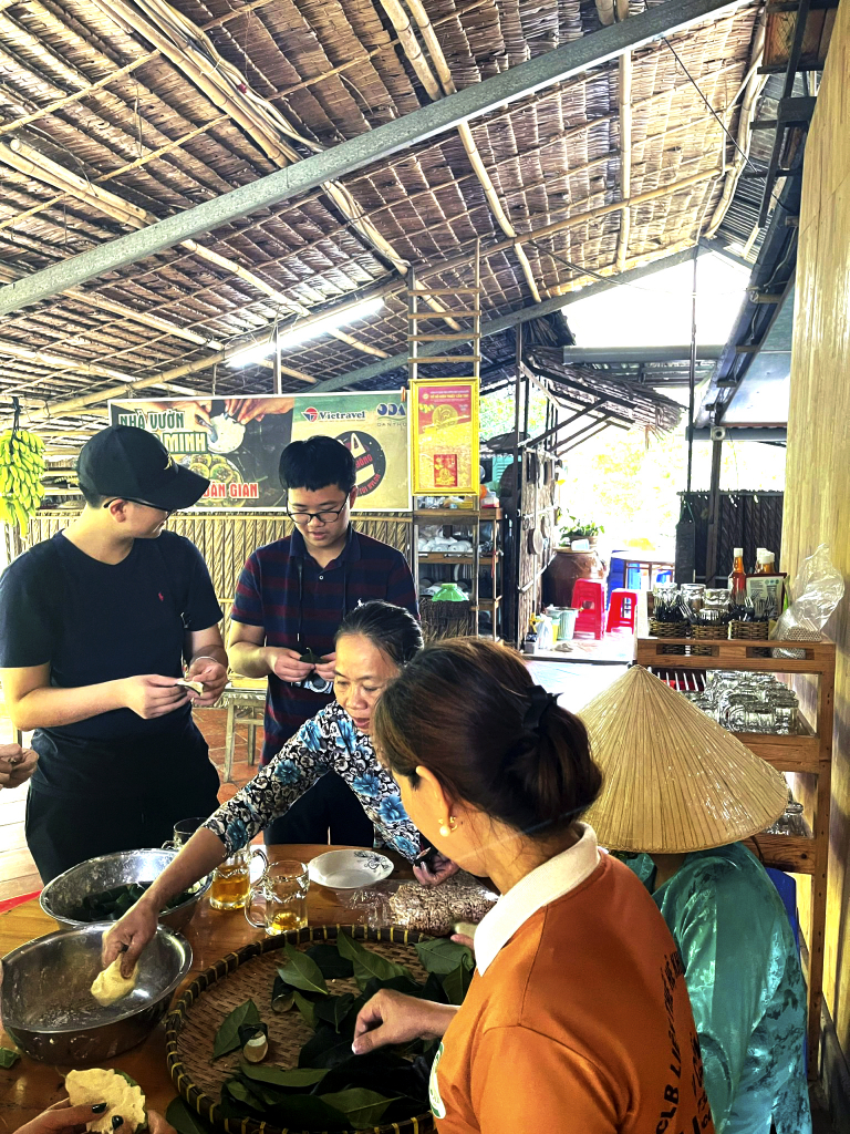 tập làm bánh tại cồn sơn